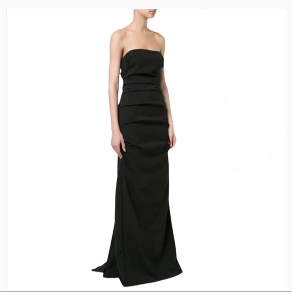 NICOLE MILLER sexy black strapless classic gown with train. Ruched, tailored. 2 - Picture 14 of 17
